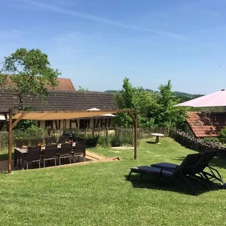 Domaine Des Grands Bois 펜션